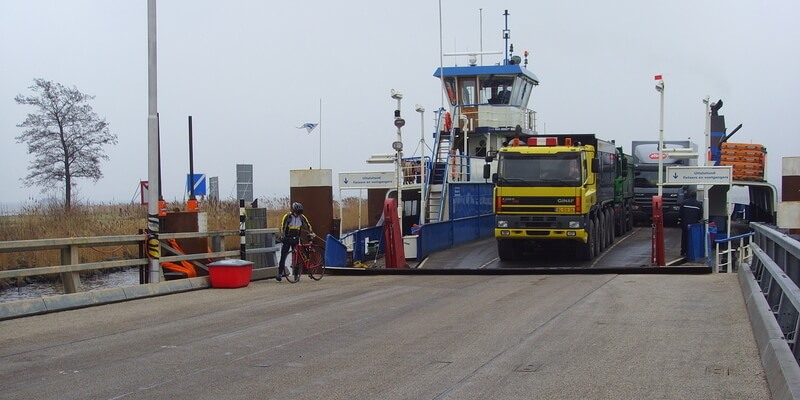 Historie: tijdelijke veerstoepen bij de Hollandsche brug