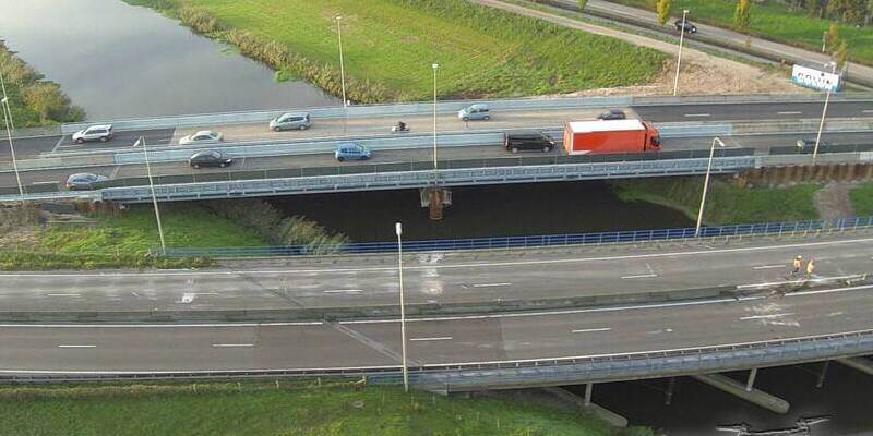 Tijdelijke bruggen beperken verkeershinder